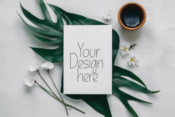 5x7 Greetings Cards Mockup 2